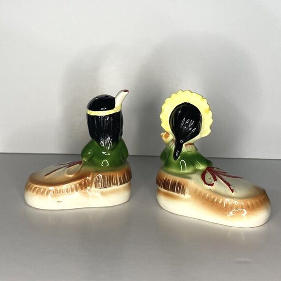 Indigenous Boy & Girl In Moccassins, Vintage - Picture 6 of 10